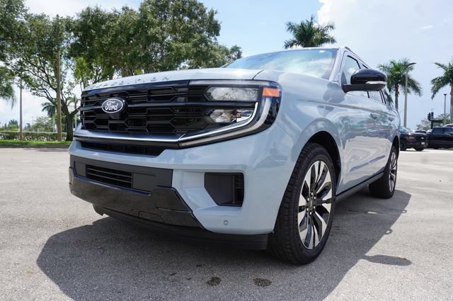 New 2027 Ford Expedition Platinum w/ Driver's Package AWD/4WD image 16