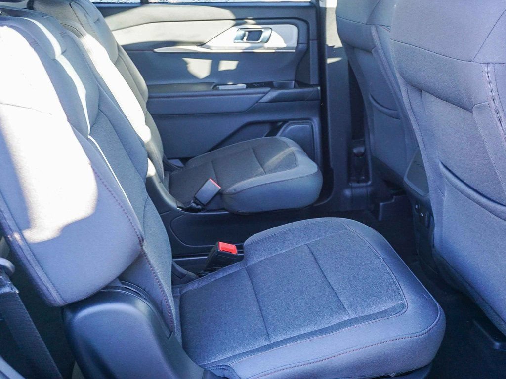 New 2026 Ford Explorer Active RWD image 13