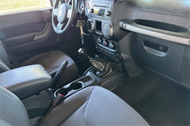 Used 2017 Jeep Wrangler Unlimited Sport image 16