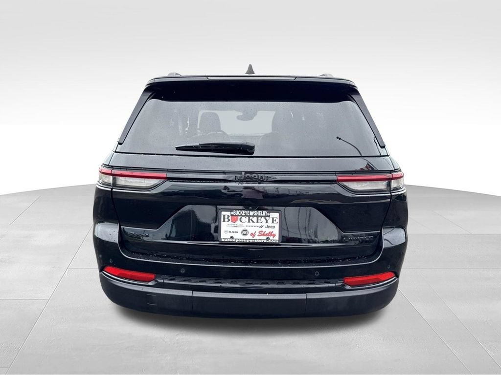 Certified 2024 Jeep Grand Cherokee Limited w/ Black Appearance Package AWD/4WD image 5