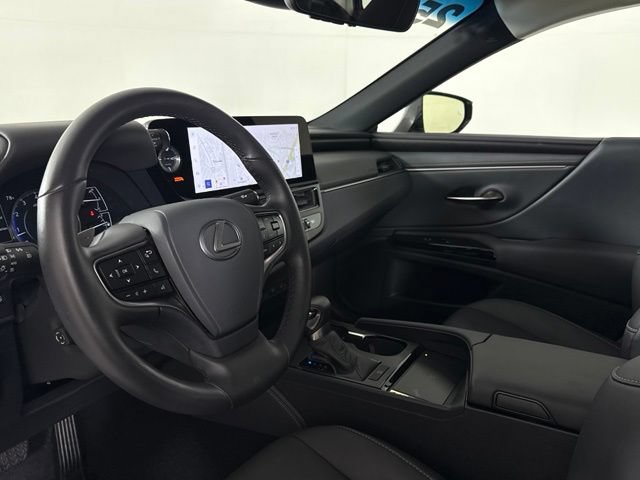 Used 2025 Lexus ES 350 w/ Premium Package FWD image 4