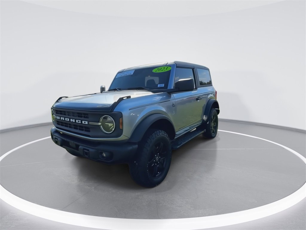 Used 2023 Ford Bronco Black Diamond image 4