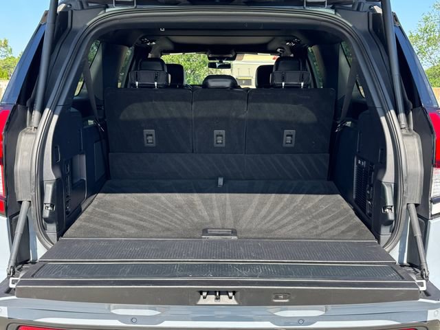 Used 2025 Ford Expedition Max Platinum w/ Stealth Appearance Package AWD/4WD image 19