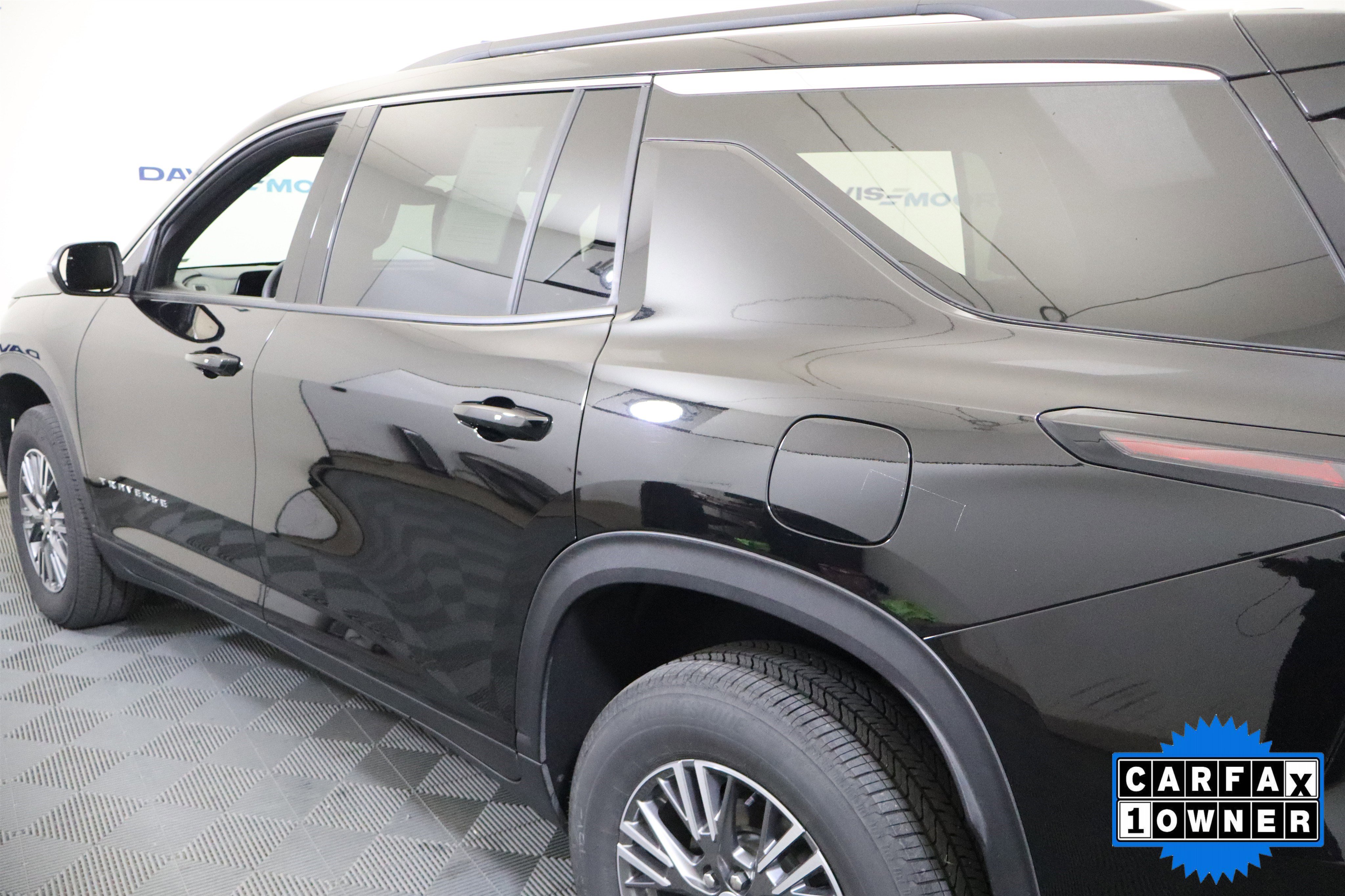 Used 2026 Chevrolet Traverse LT AWD/4WD image 11