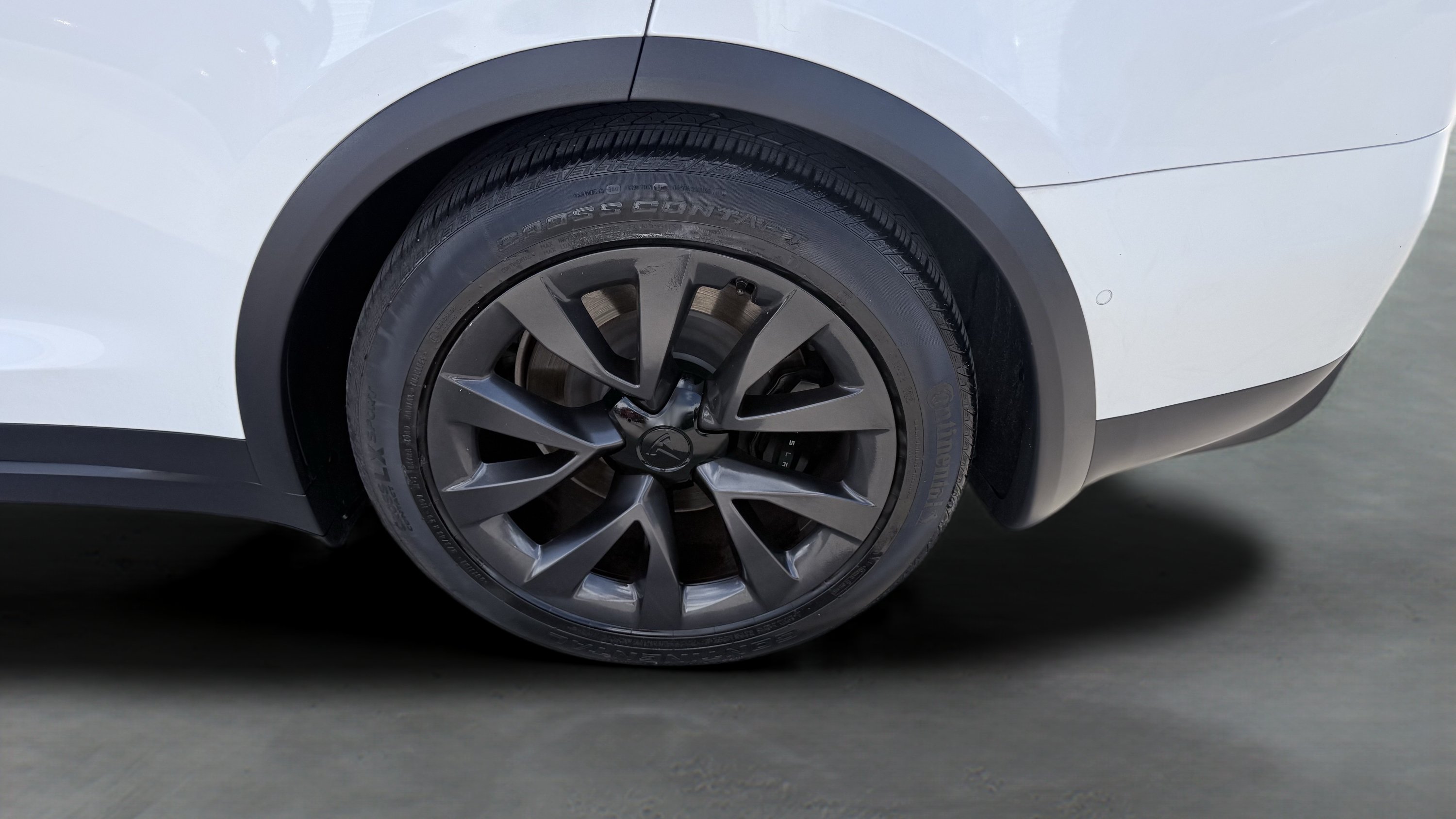 Used 2023 Tesla Model X AWD/4WD image 19