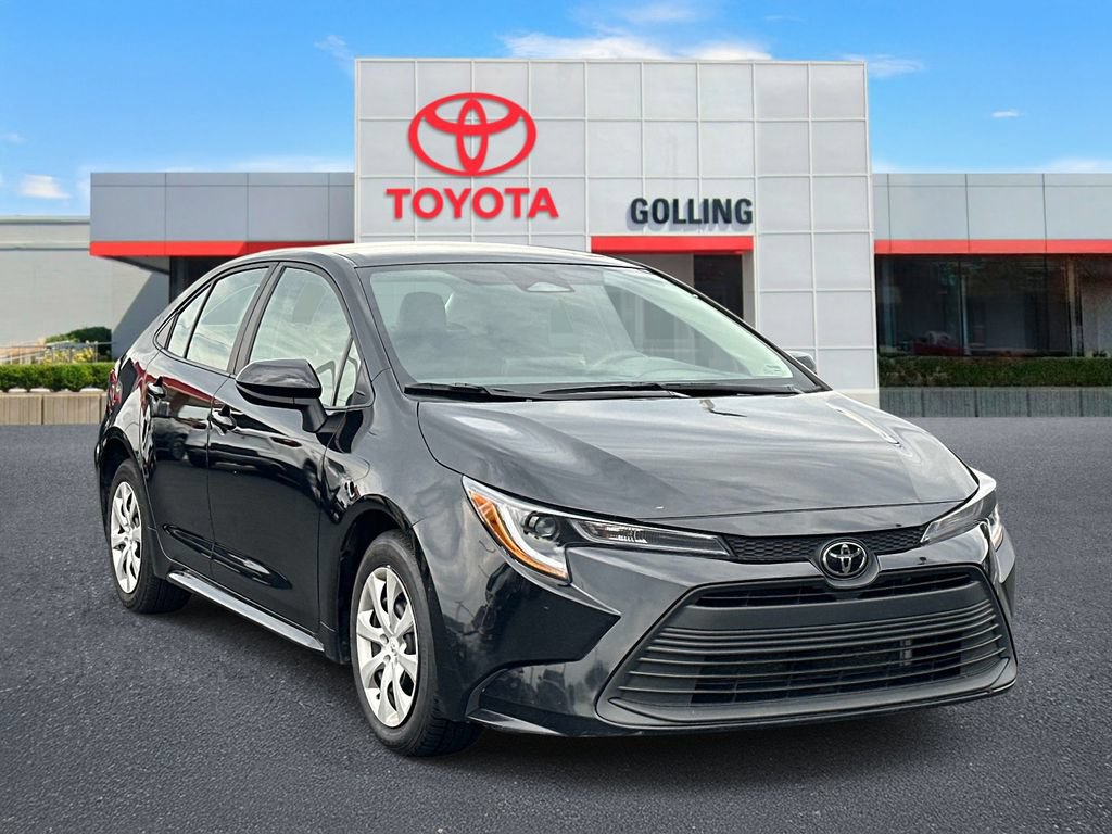 Used 2025 Toyota Corolla LE FWD image 7