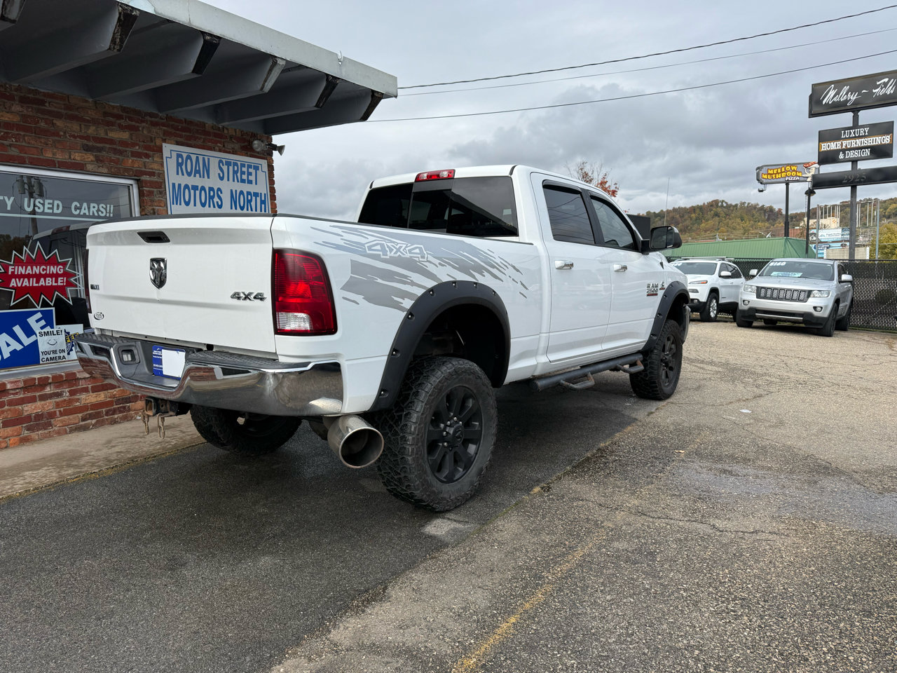 Used 2018 RAM 2500 SLT image 4