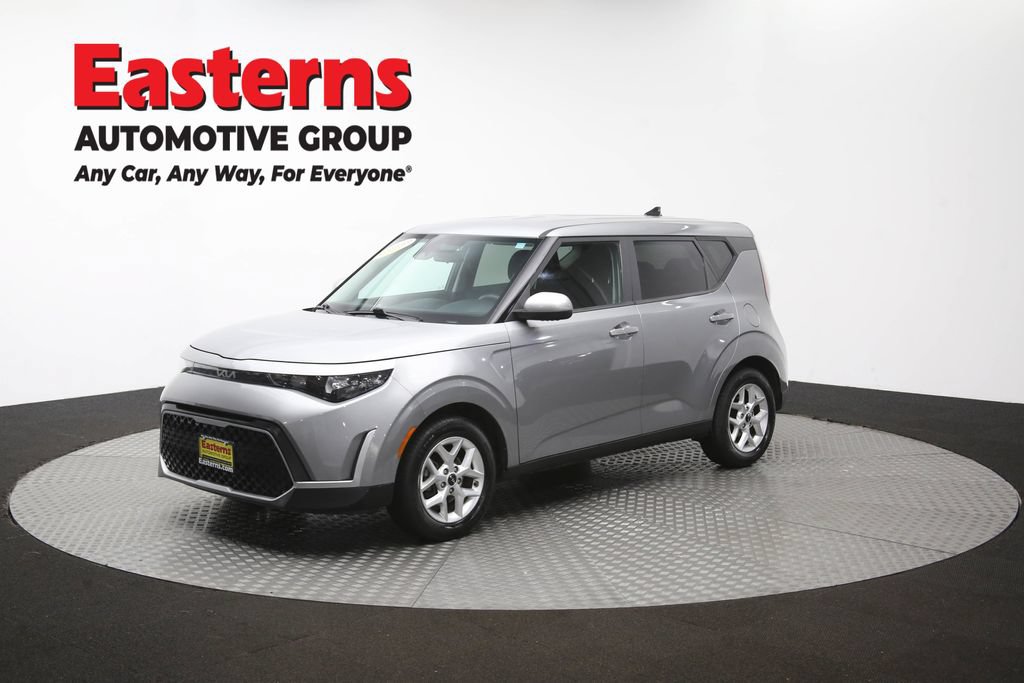 Used 2023 Kia Soul LX w/ Option Group 015 FWD image 56