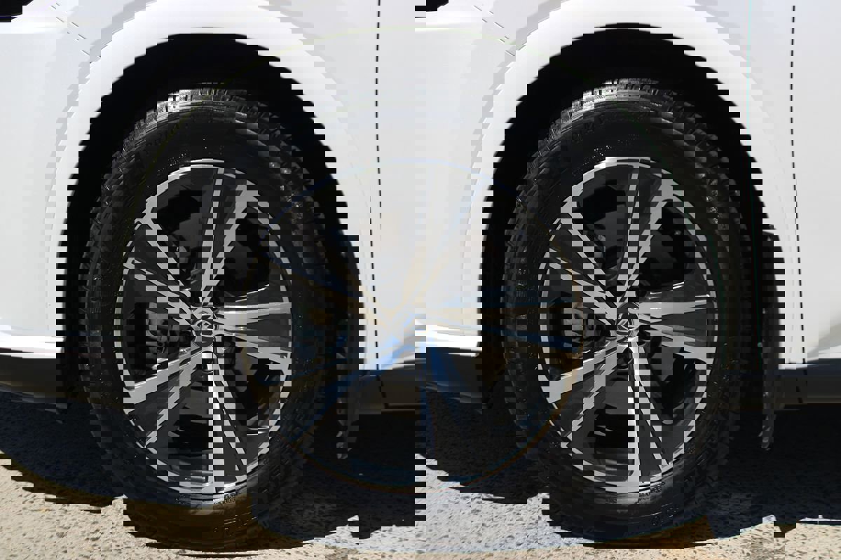 Used 2024 Lexus RX 350 Premium w/ Convenience Package image 37