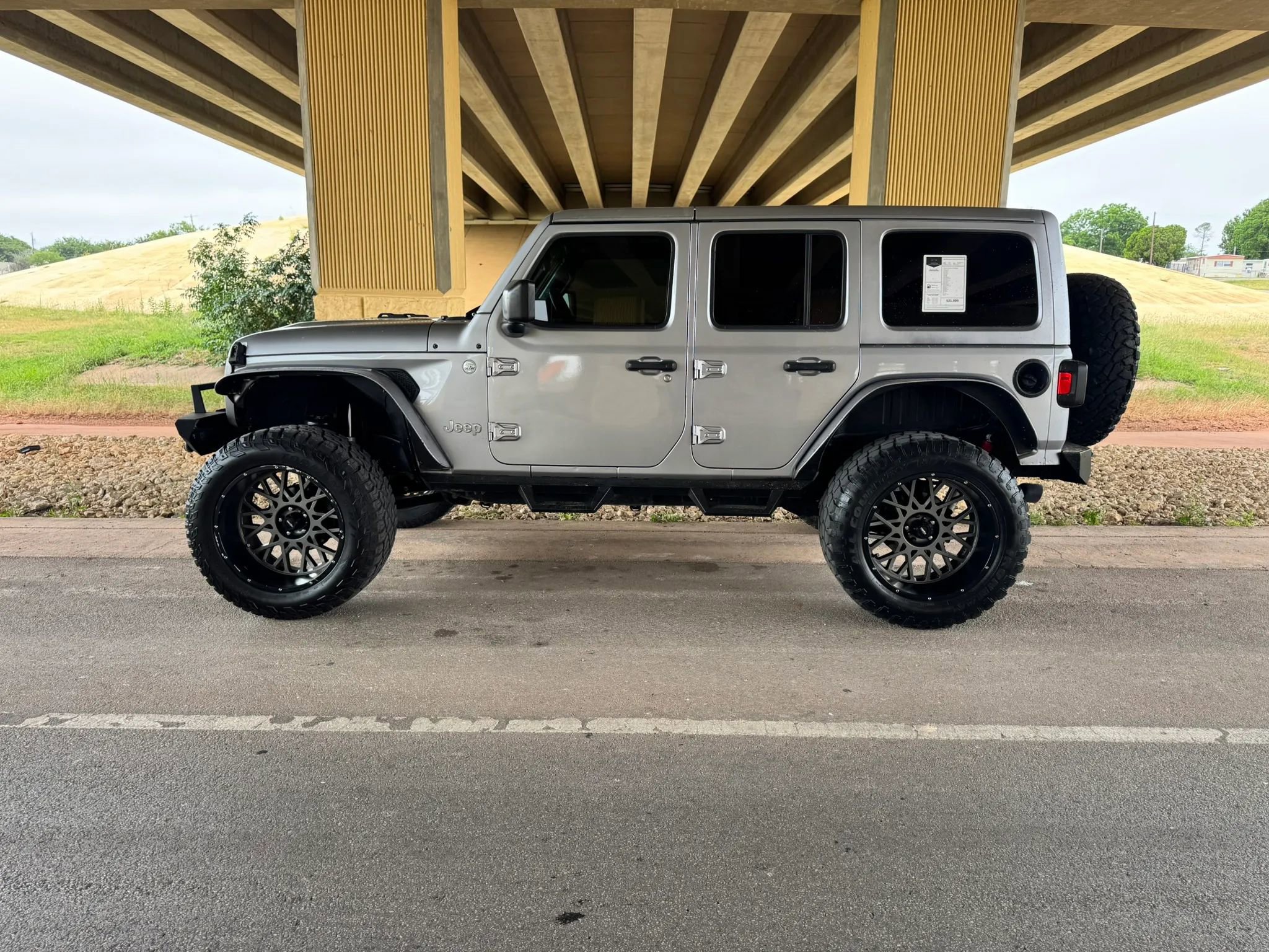 Used 2018 Jeep Wrangler Unlimited Sport S AWD/4WD image 6