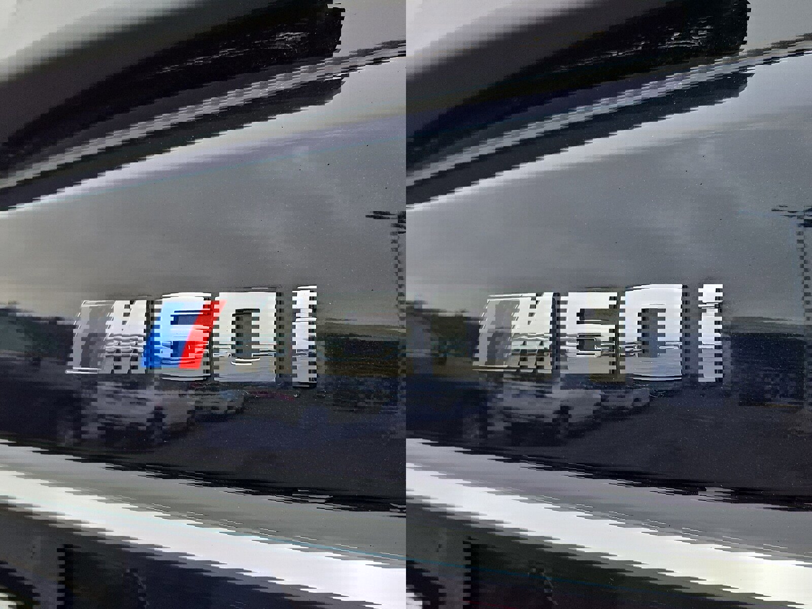 Used 2023 BMW X7 M60i w/ Executive Package image 32