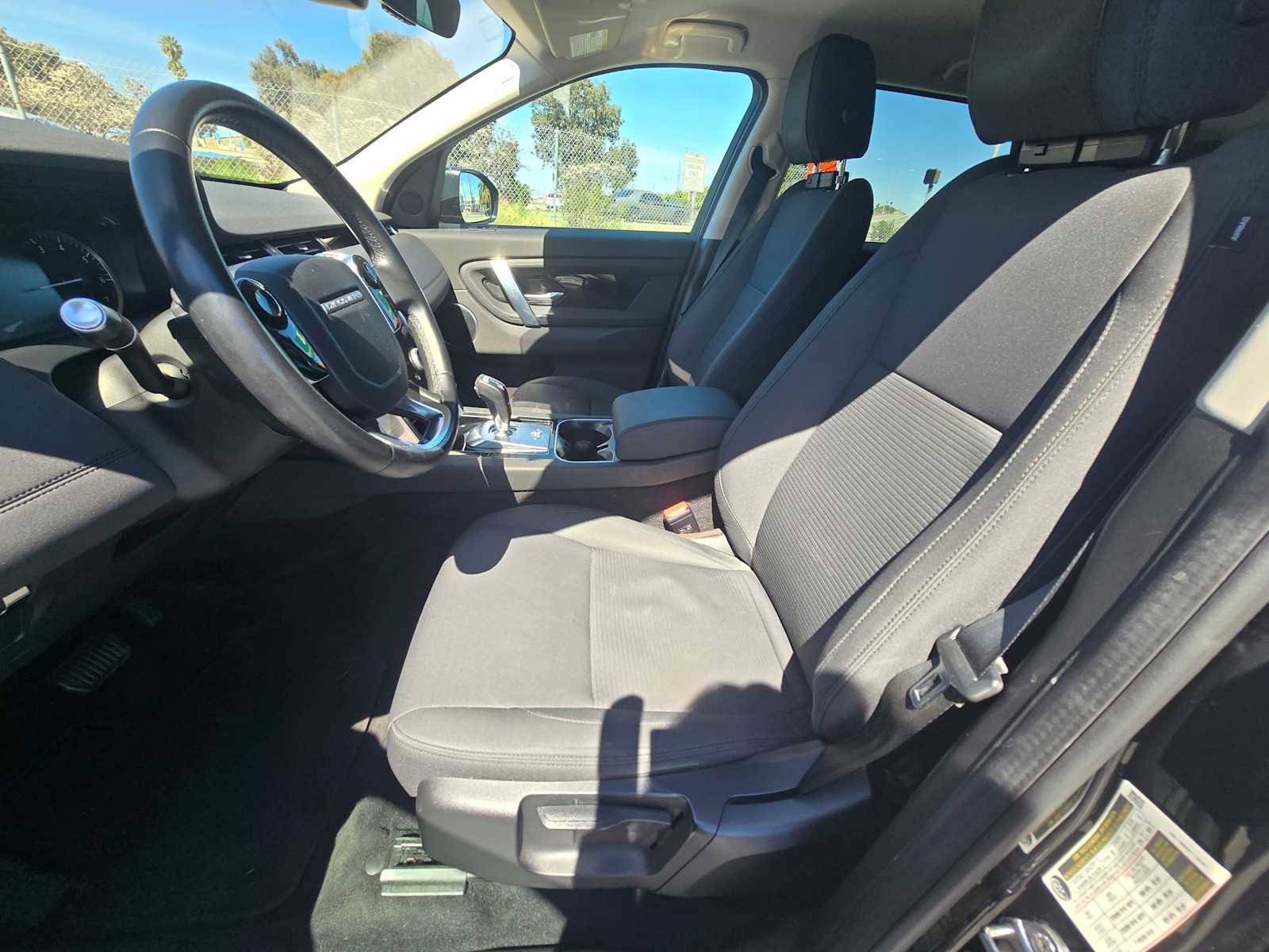 Used 2020 Land Rover Discovery Sport image 23