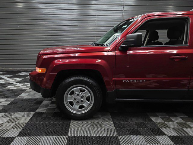 Used 2015 Jeep Patriot Sport w/ Power Value Group FWD image 33