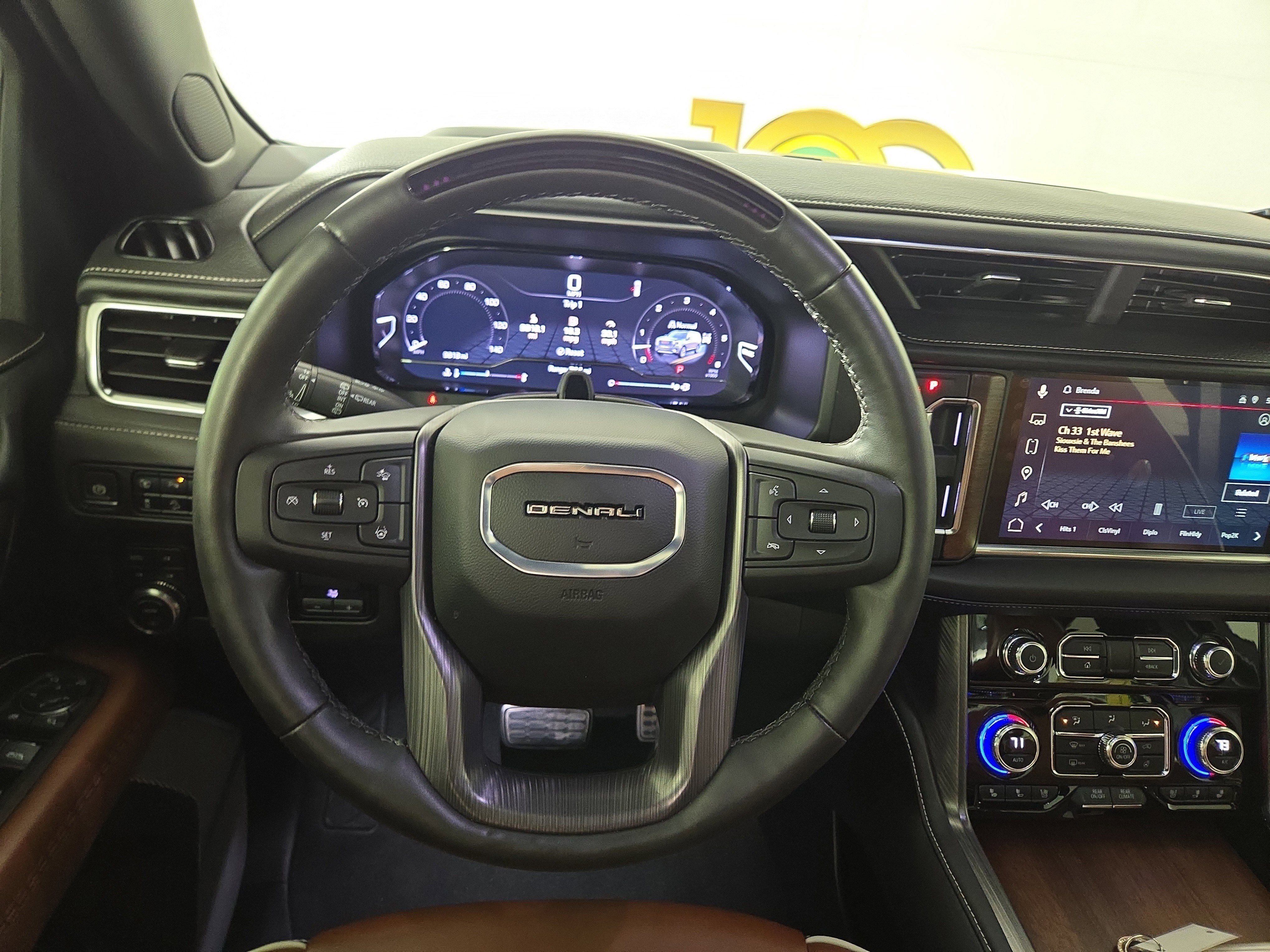 Used 2024 GMC Yukon Denali Ultimate image 16