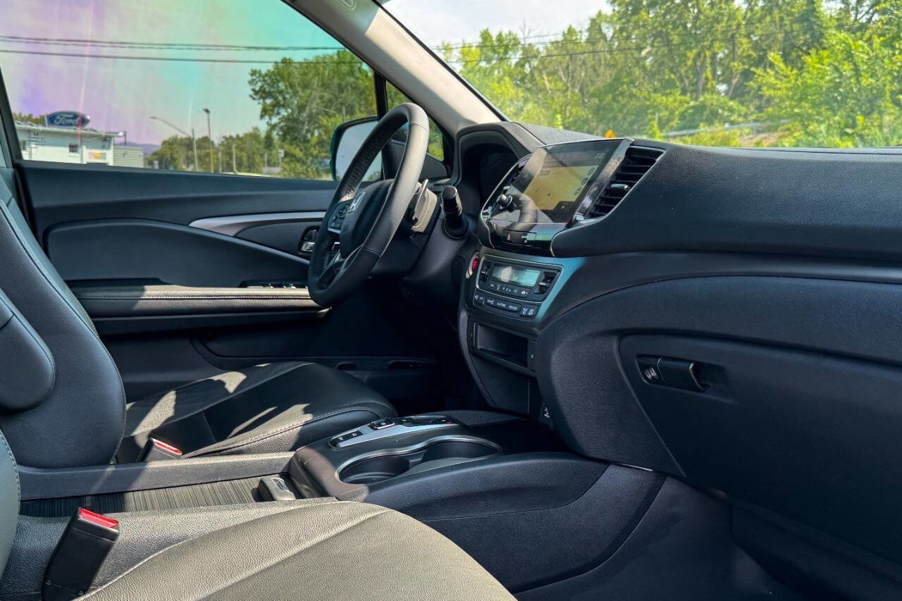 Used 2022 Honda Pilot Black Edition image 10