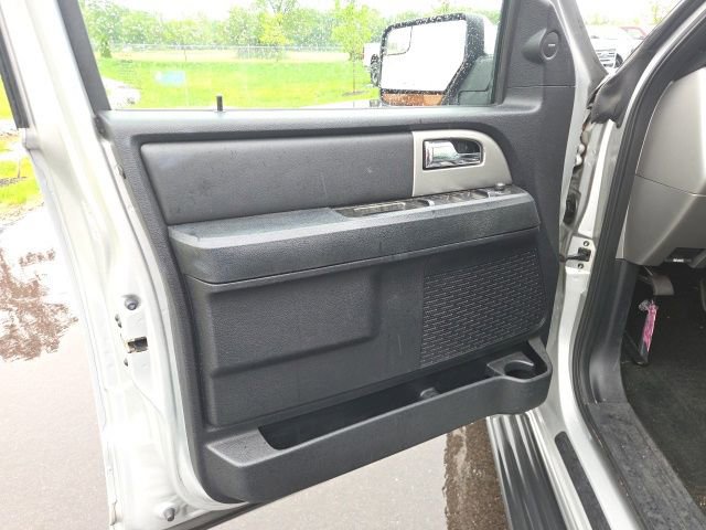 Used 2016 Ford Expedition EL Limited RWD image 24