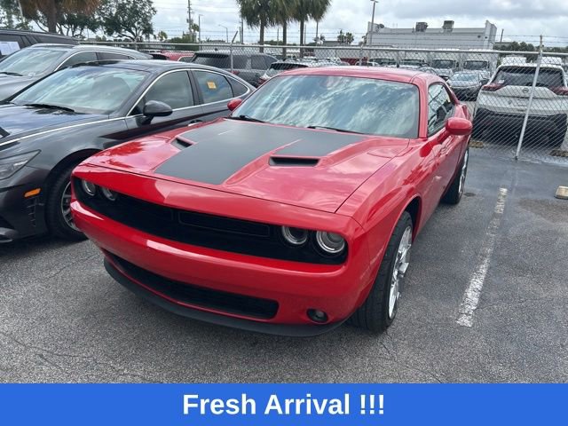 Used 2021 Dodge Challenger SXT w/ Plus Package RWD image 3
