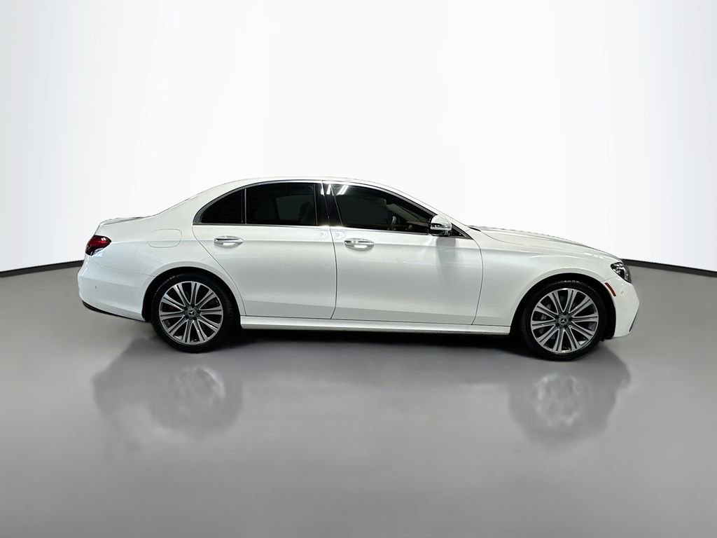 Used 2022 Mercedes-Benz E 450 4MATIC Sedan image 5