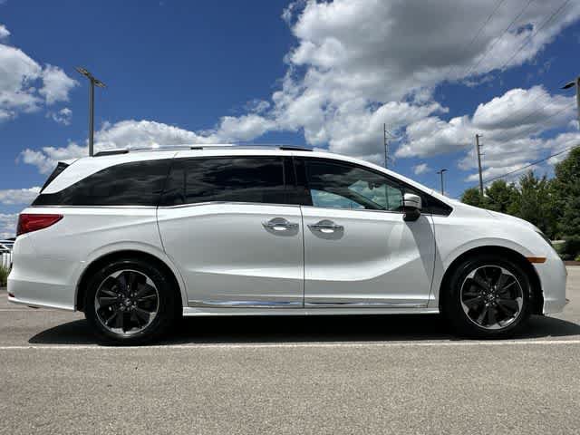 Used 2023 Honda Odyssey Elite image 3