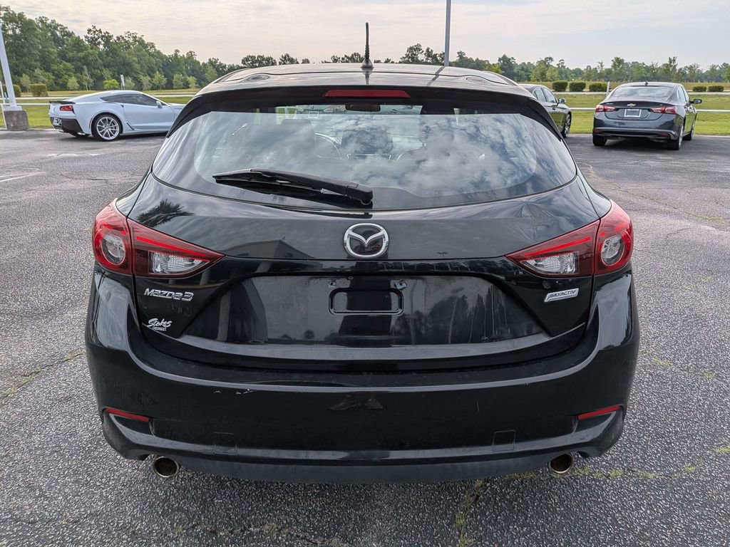 Used 2018 MAZDA MAZDA3 Touring FWD image 6