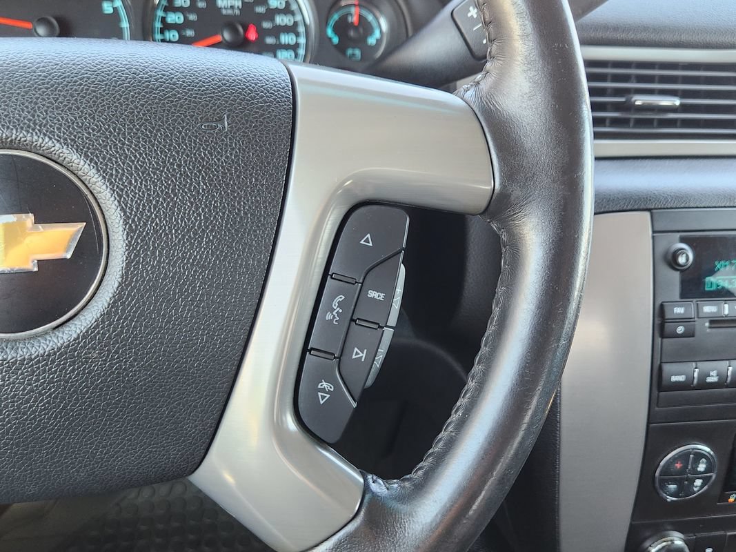 Used 2013 Chevrolet Silverado 1500 LTZ AWD/4WD image 31