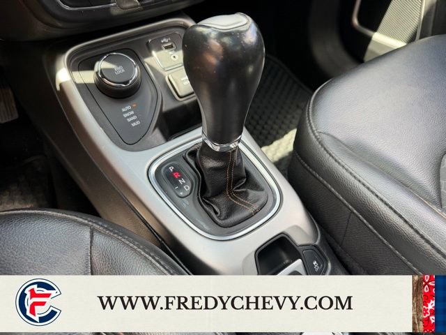 Used 2019 Jeep Compass Latitude w/ Cold Weather Group AWD/4WD image 17