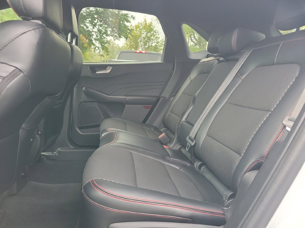 Used 2023 Ford Escape ST-Line w/ Equipment Group 301A FWD image 17