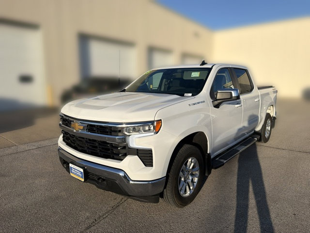 Used 2025 Chevrolet Silverado 1500 LT AWD/4WD image 12