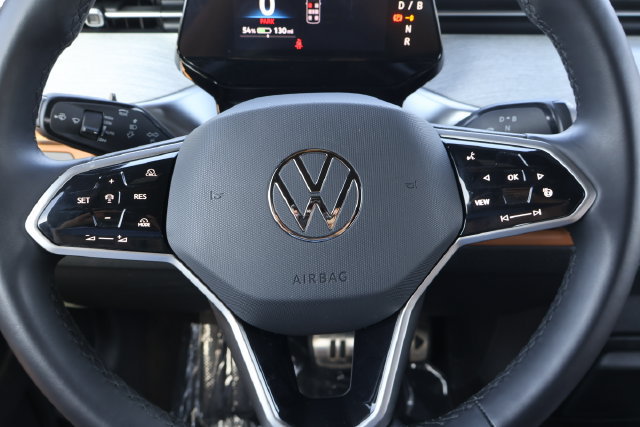 Used 2025 Volkswagen ID. Buzz Pro S RWD image 21