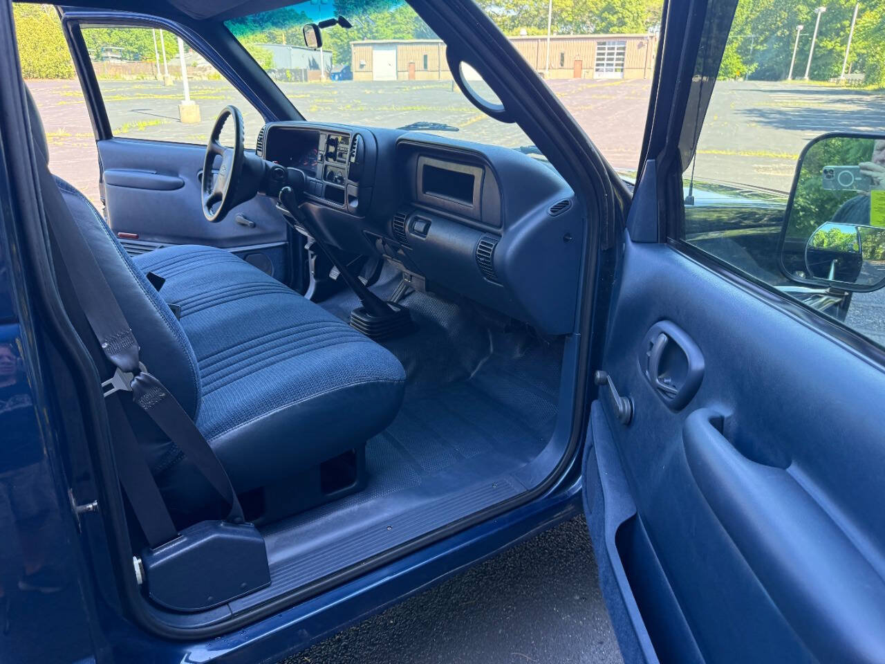 Used 2000 Chevrolet Silverado 2500 2WD Regular Cab w/ Comfort & Convenience Pkg image 17