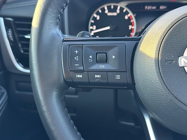 Used 2023 Nissan Rogue SL AWD/4WD image 38