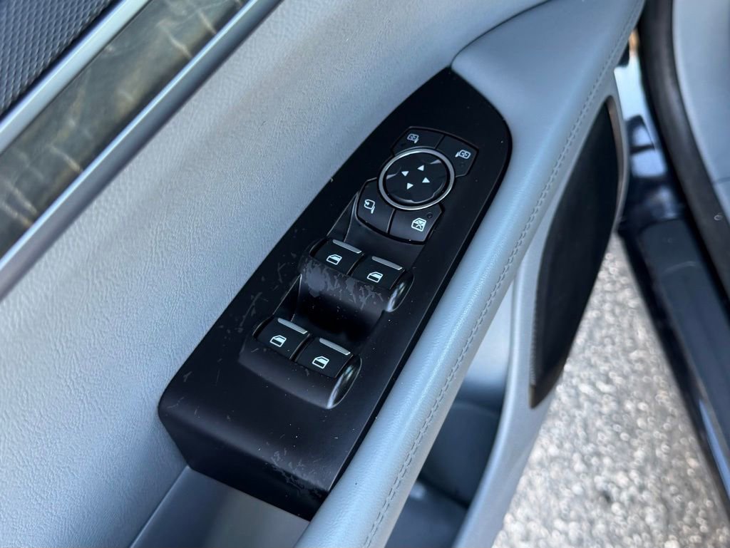 Used 2019 Lincoln Nautilus Reserve image 15