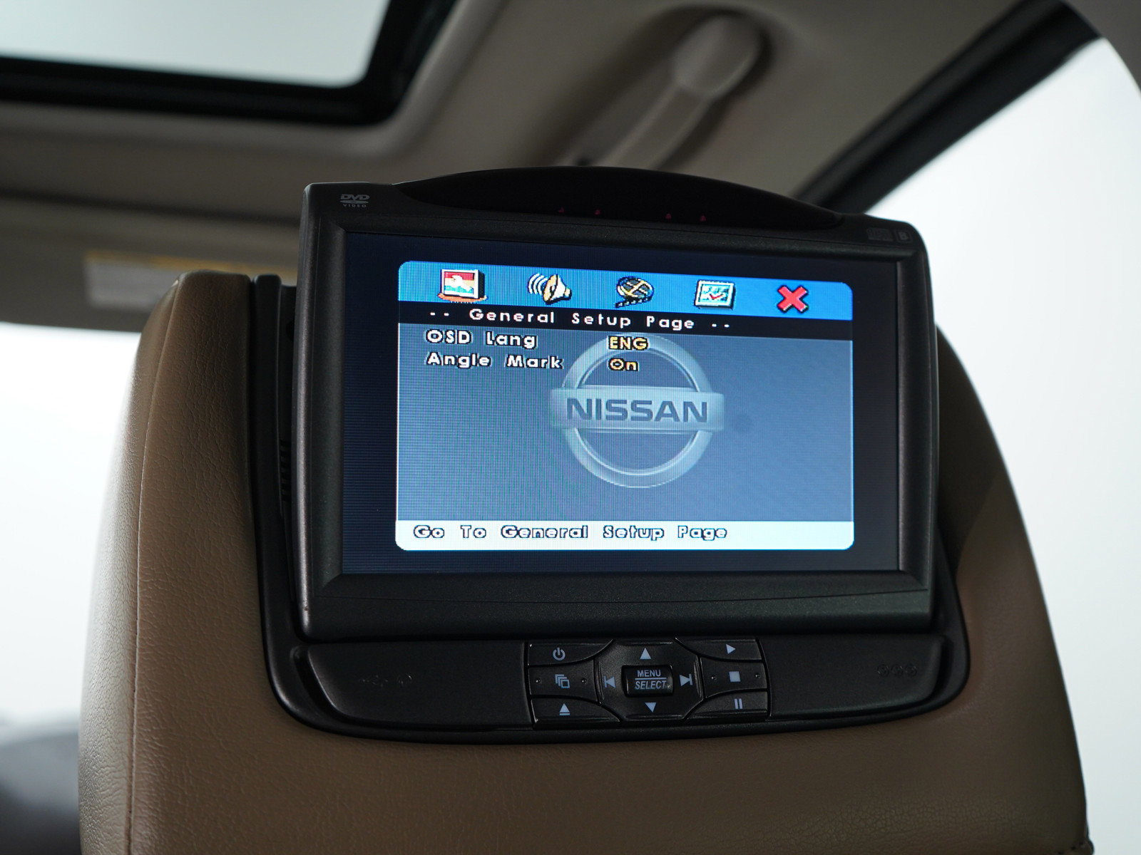 Used 2014 Nissan Armada Platinum w/ Platinum Reserve Package AWD/4WD image 22
