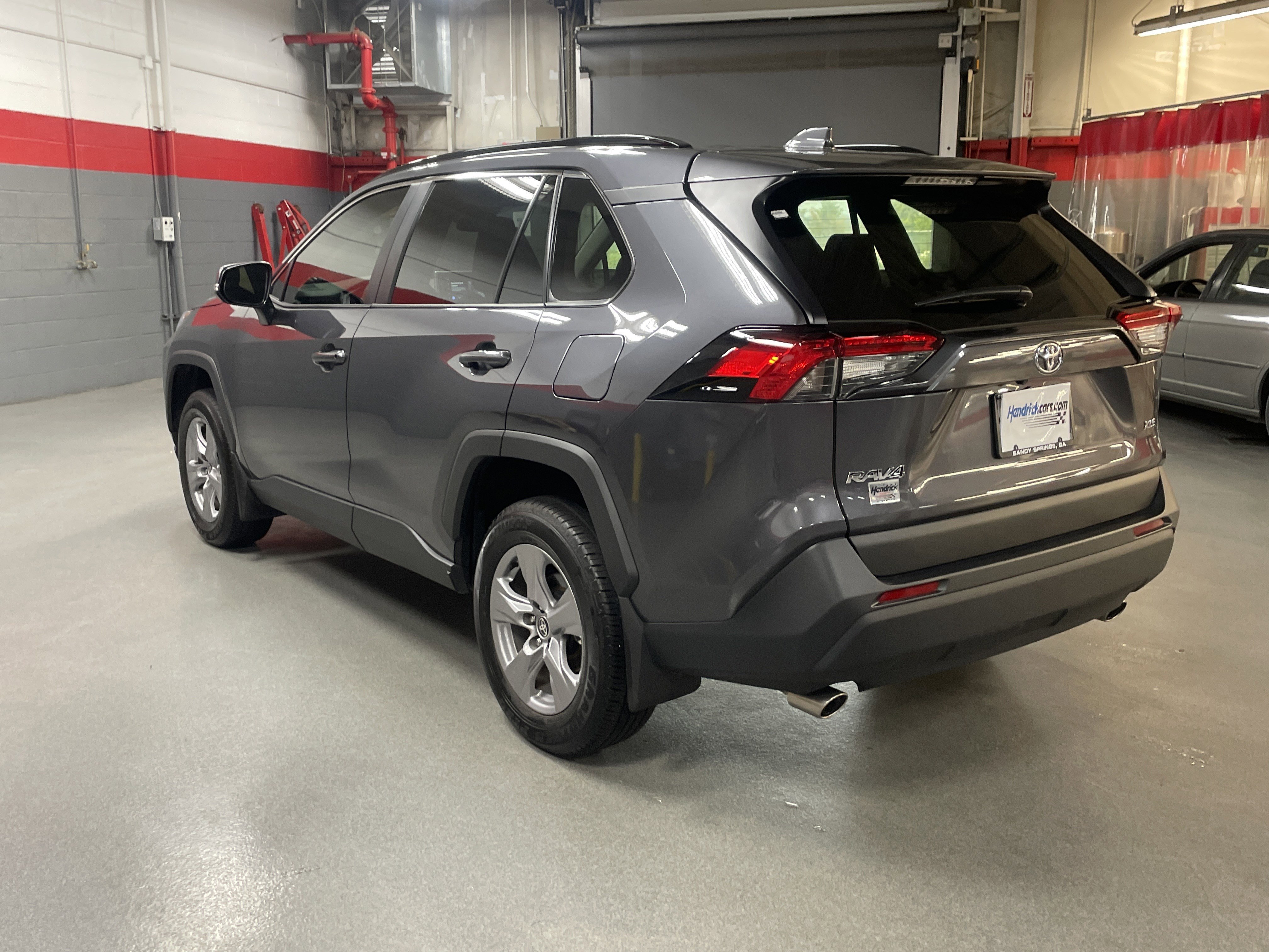 Used 2025 Toyota RAV4 XLE image 8