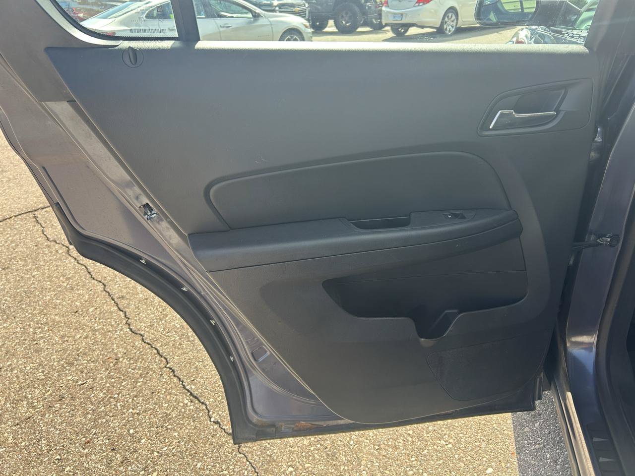 Used 2014 Chevrolet Equinox LS FWD image 13