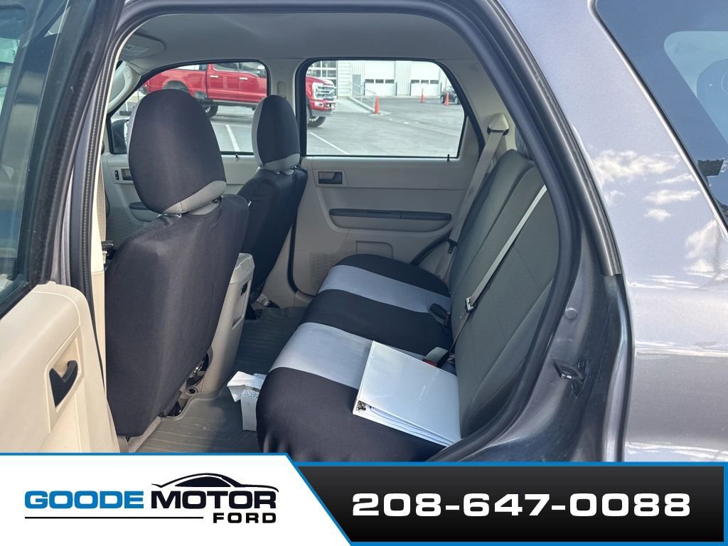 Used 2011 Ford Escape XLS w/ 101A Rapid Spec Order Code FWD image 12