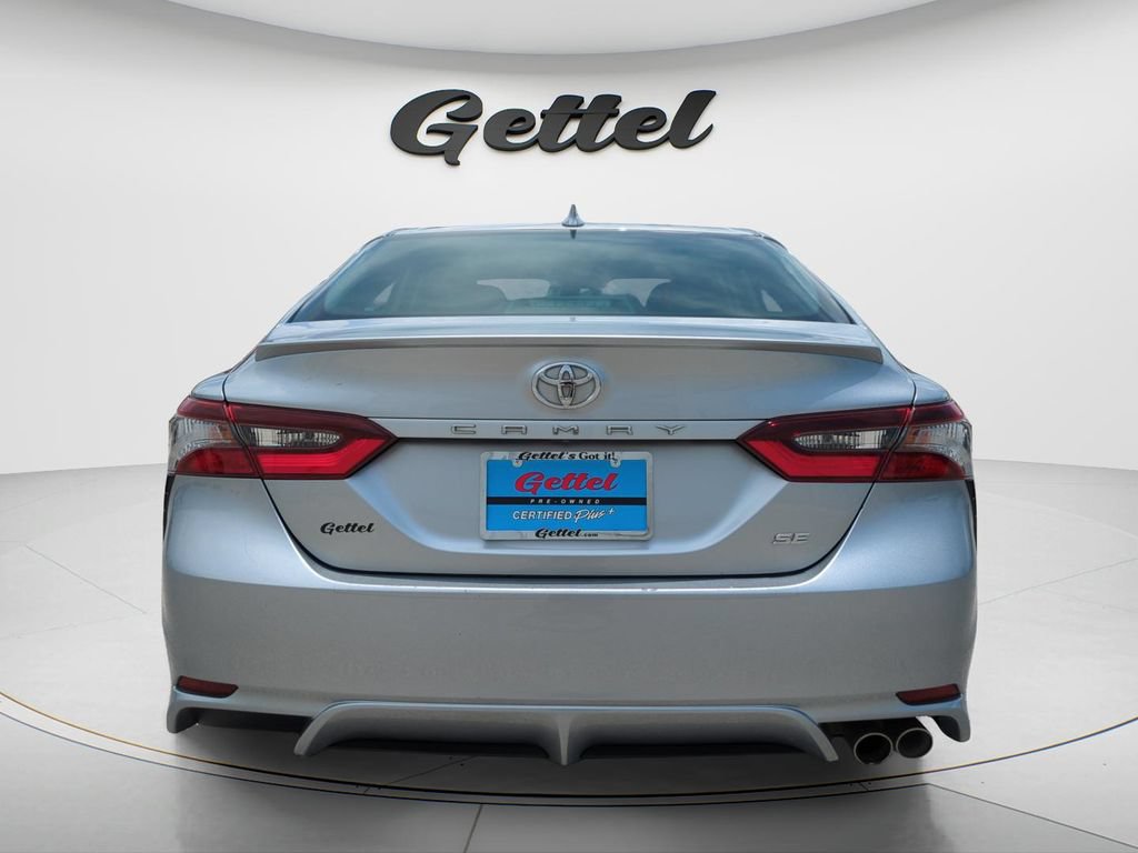 Used 2022 Toyota Camry SE w/ Audio Upgrade Package FWD image 6