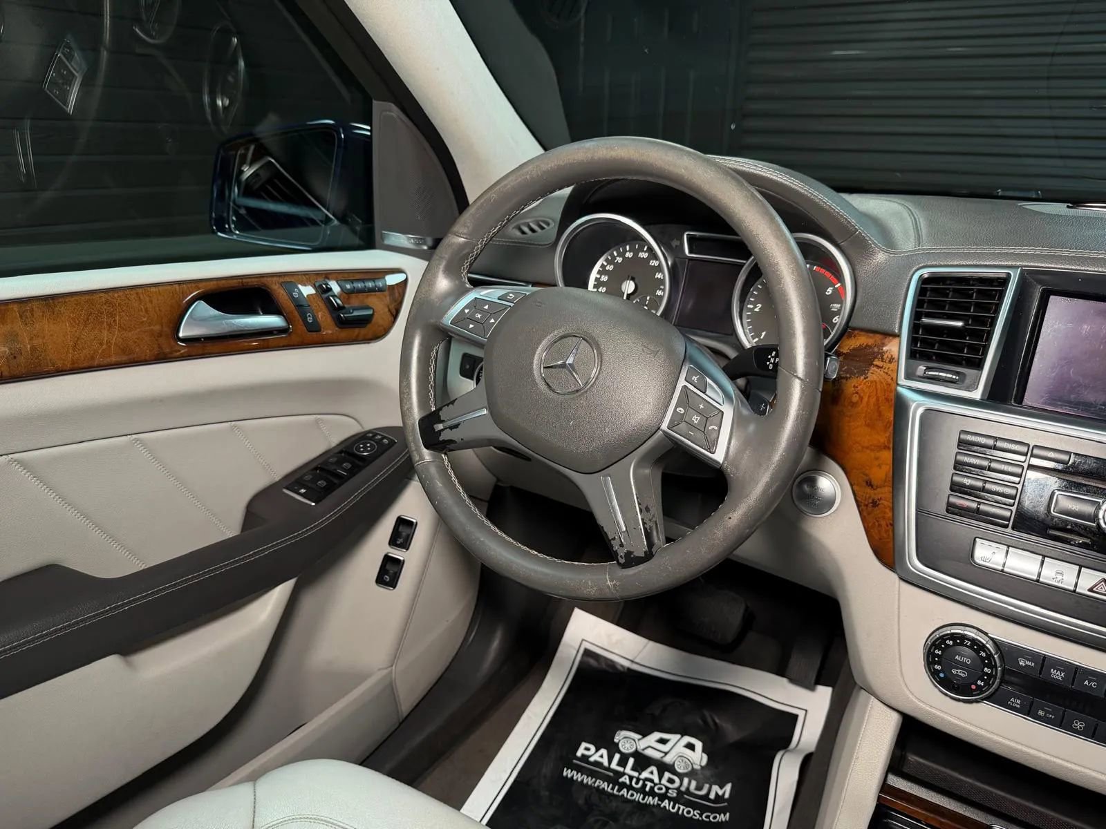 Used 2016 Mercedes-Benz GL 320 BlueTEC 4MATIC image 28