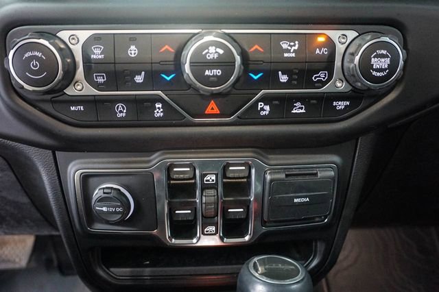 Used 2021 Jeep Gladiator Overland w/ Popular Equipment Package AWD/4WD image 17