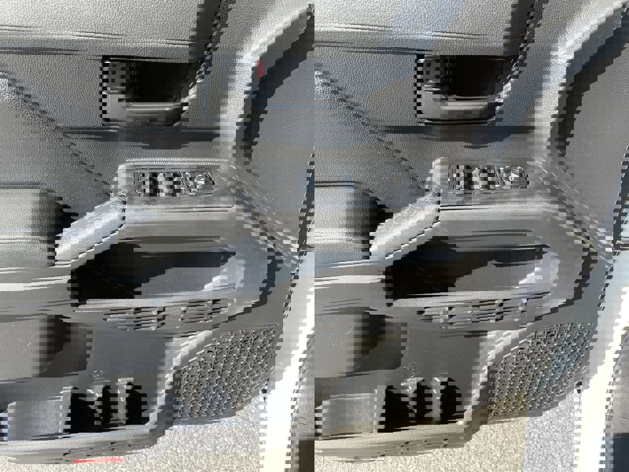 Used 2024 Toyota Tacoma SR image 13