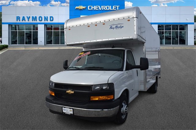 New 2025 Chevrolet Express 3500 w/ Power Convenience Package image 7
