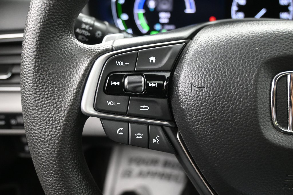 Used 2018 Honda Accord EX image 18