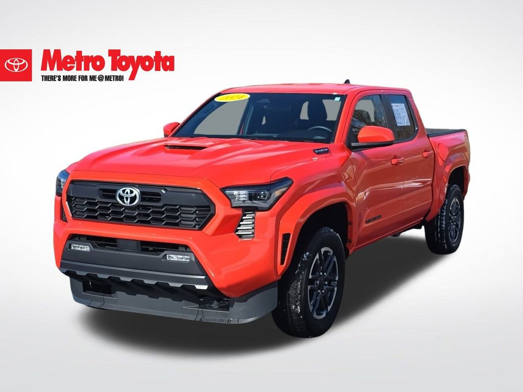 Certified 2024 Toyota Tacoma TRD Sport image 1