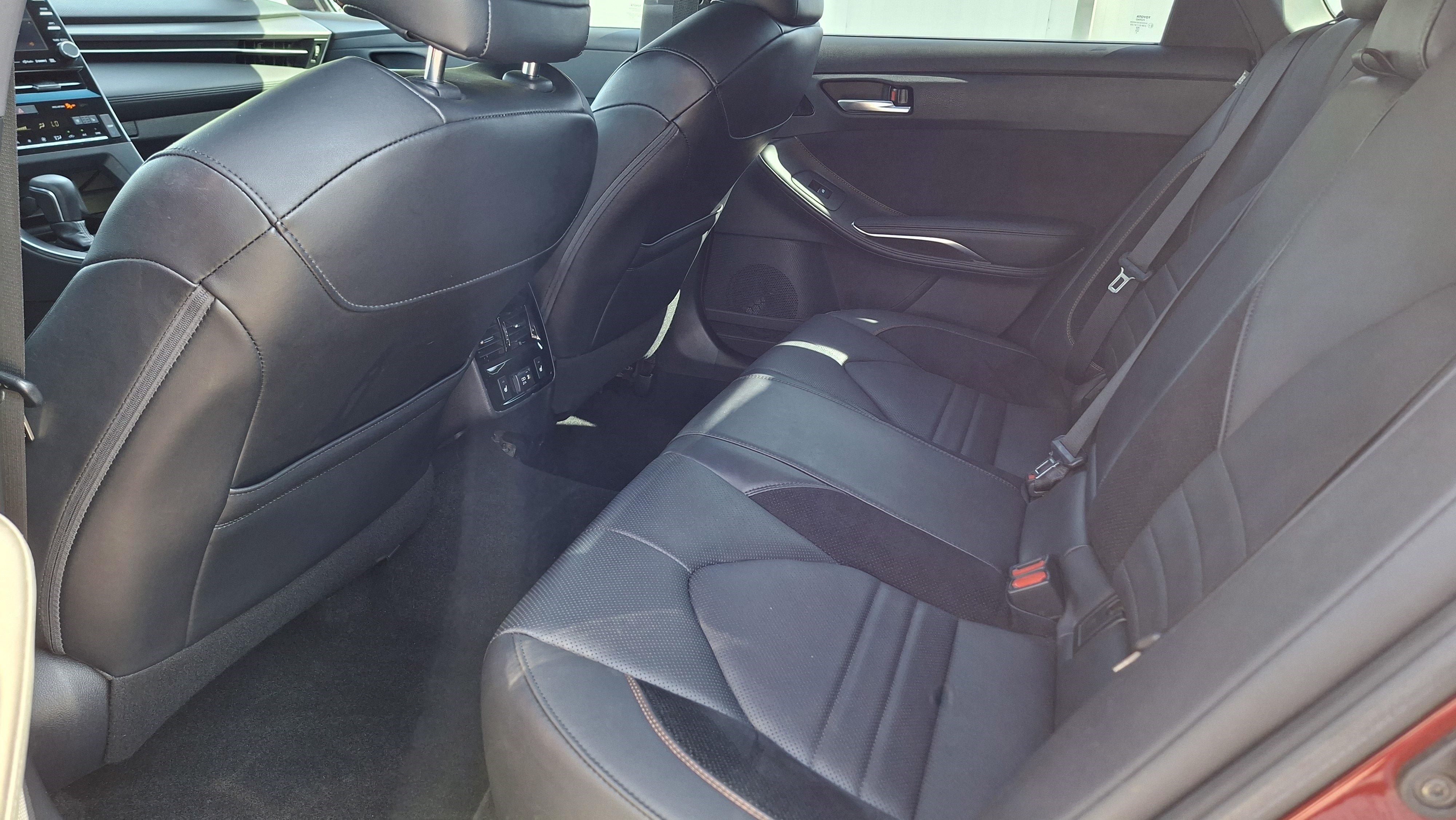 Used 2019 Toyota Avalon Touring FWD image 19