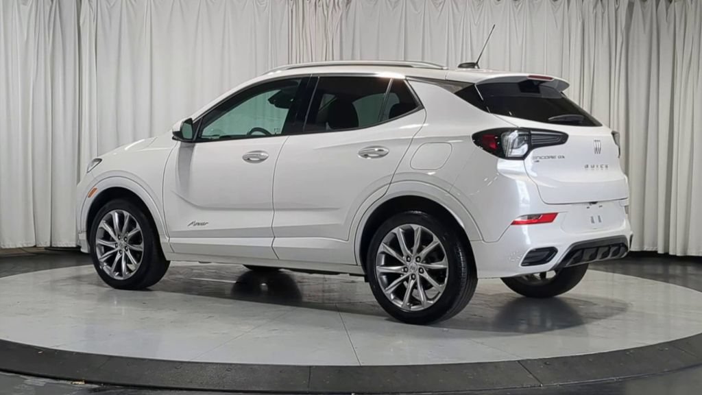 Used 2024 Buick Encore GX Avenir w/ Avenir Technology Package AWD/4WD image 8