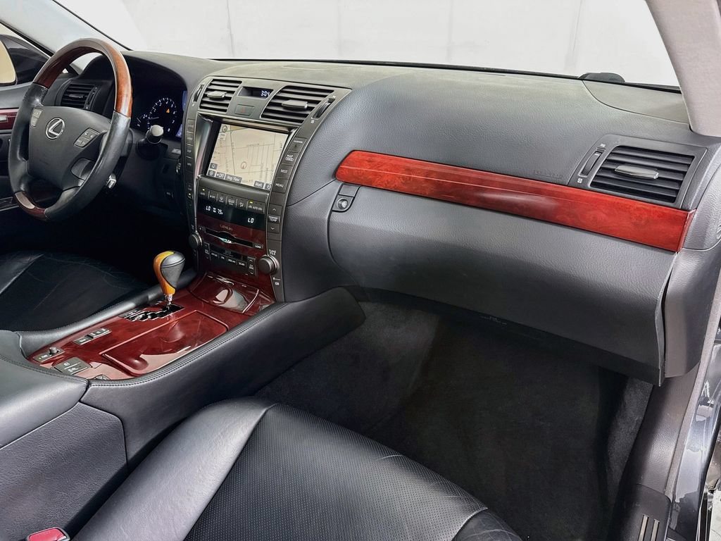Used 2008 Lexus LS 460 RWD image 37