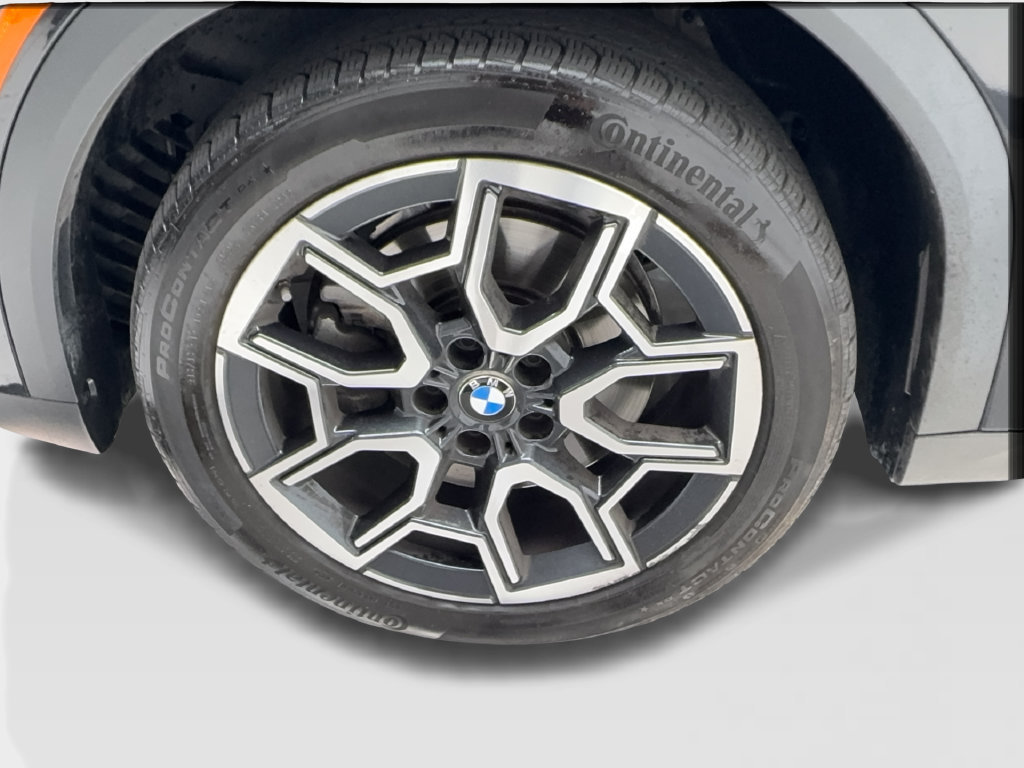 Used 2025 BMW X2 xDrive28i AWD/4WD image 14