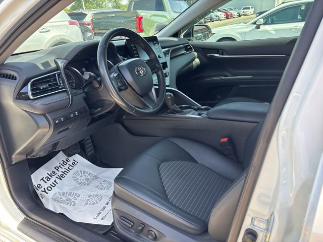Used 2022 Toyota Camry SE w/ Convenience Package AWD/4WD image 8