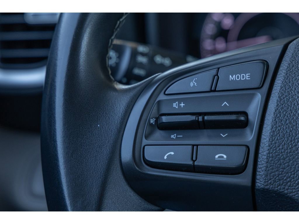 Used 2021 Hyundai Venue SEL w/ Cargo Package image 26