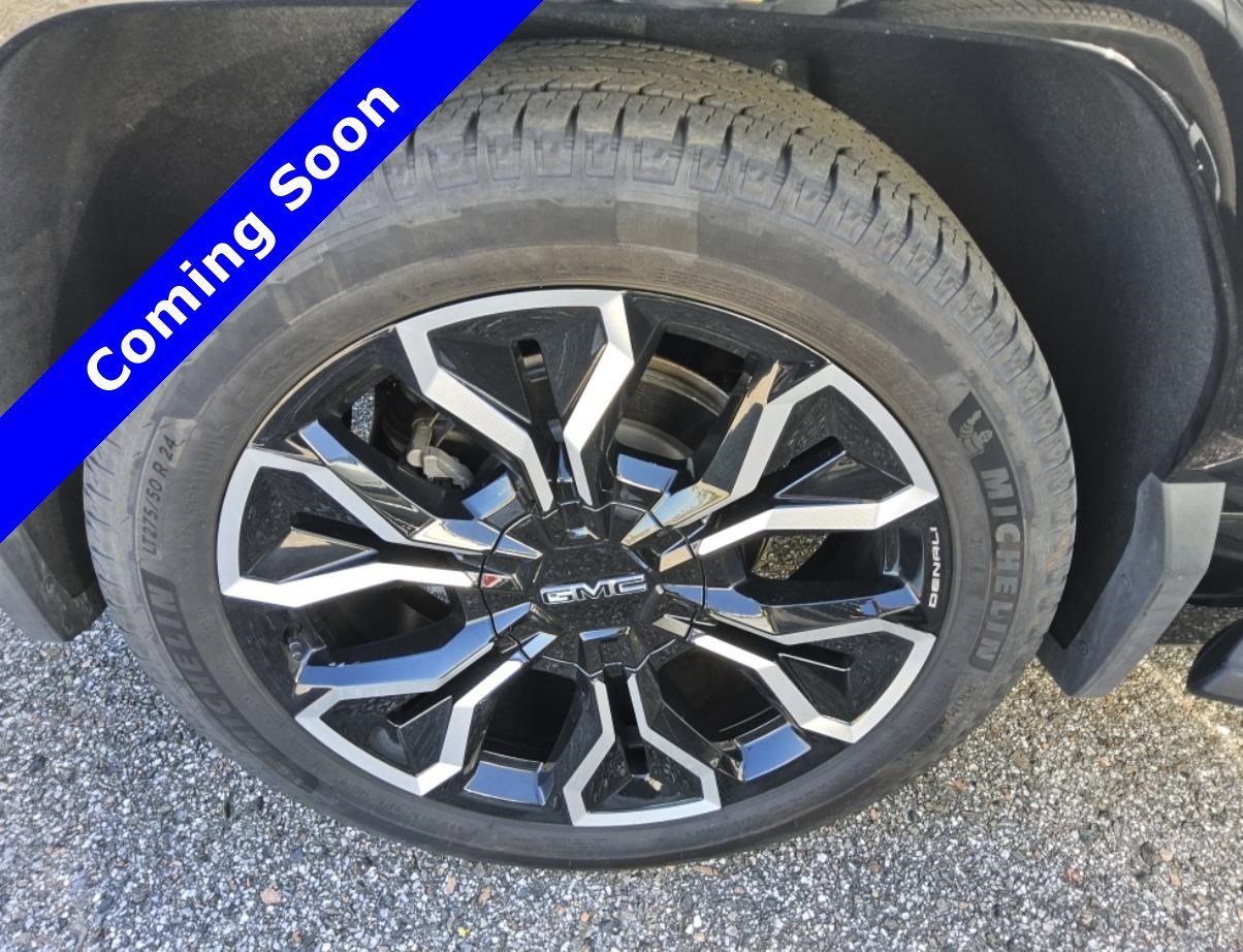 Used 2025 GMC Sierra EV Denali AWD/4WD image 18